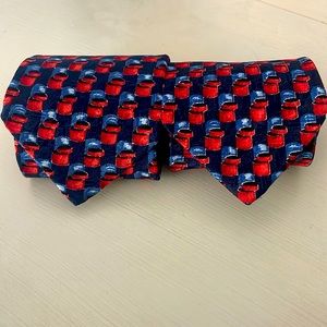 Two Ermenegildo Zegna Italian silk ties